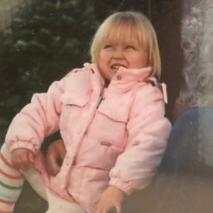 Meet your Posher, Lia